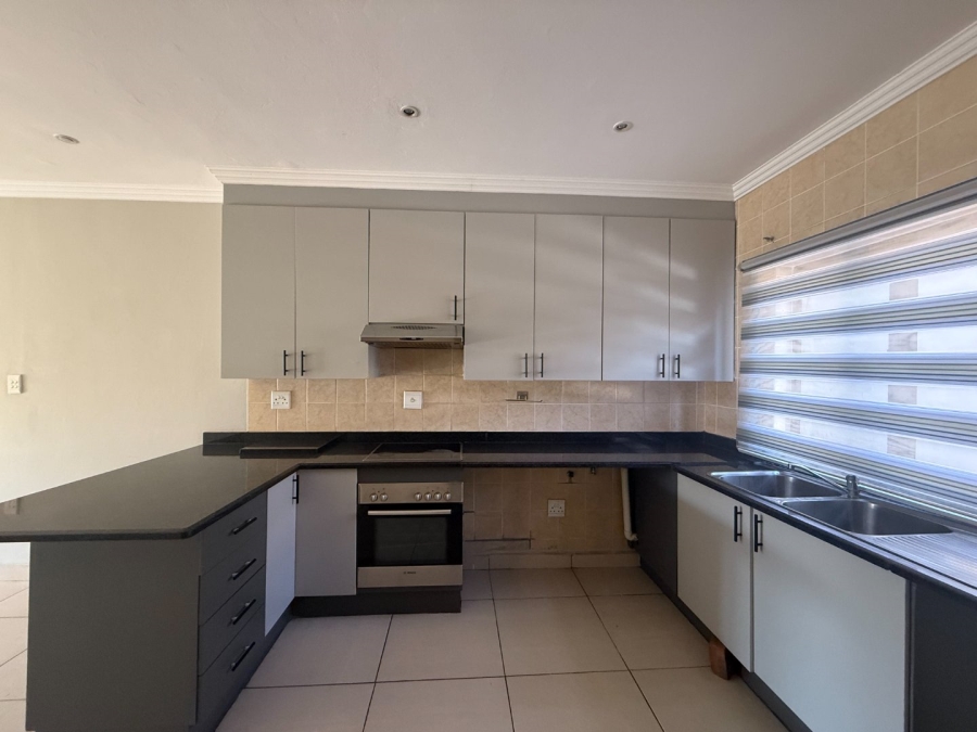 3 Bedroom Property for Sale in Melodie North West